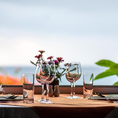 White Grass Ocean Resort & Spa Iuiak Екстер'єр фото